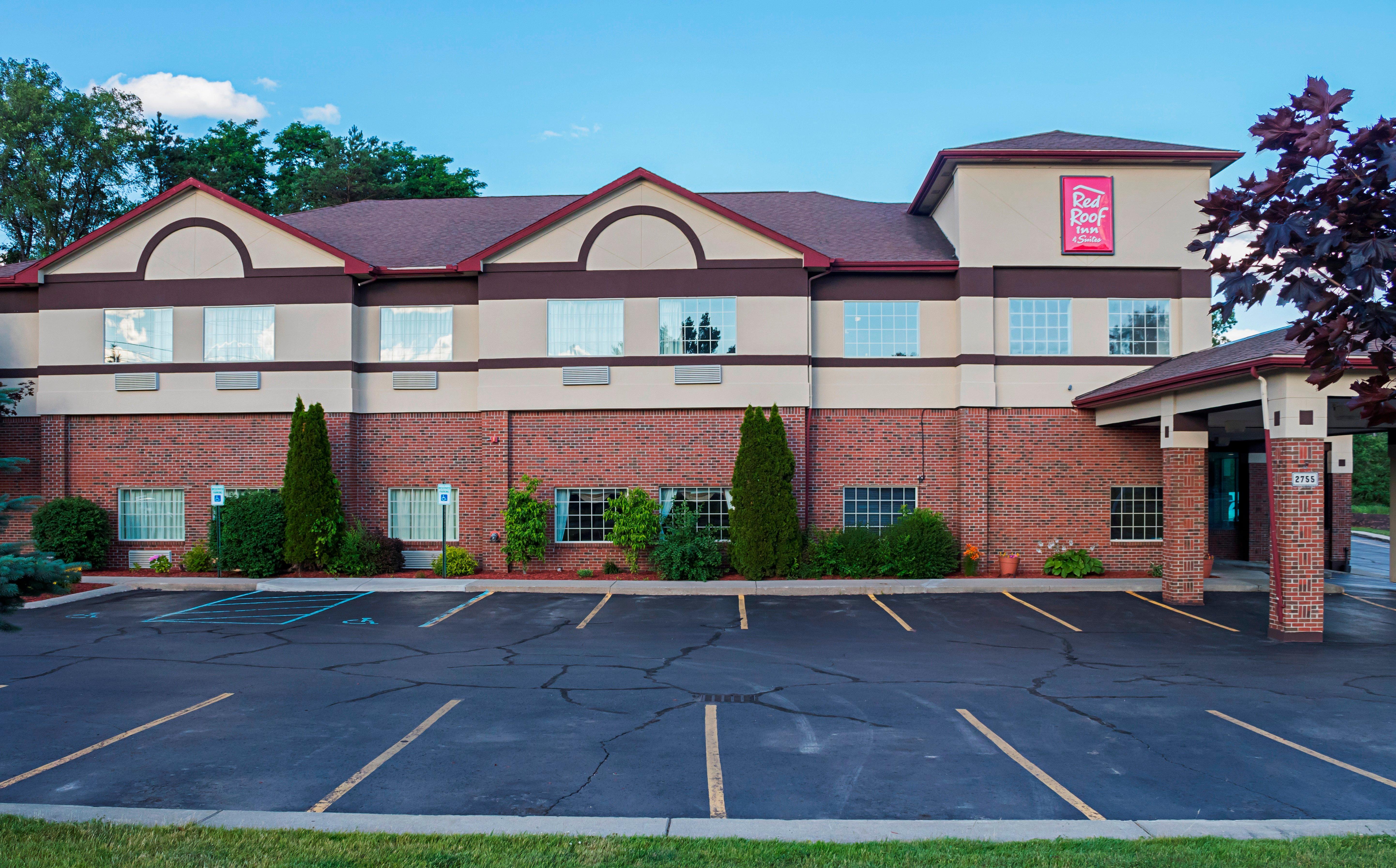 Red Roof Inn & Suites Lake Orion / Auburn Hills Екстер'єр фото